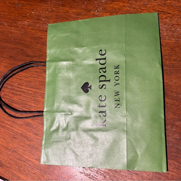 Kate Spade Gift Bags Shopping Bags Set of 4 16x12 8x10 10x8 10x8 - Picture 9 of 10